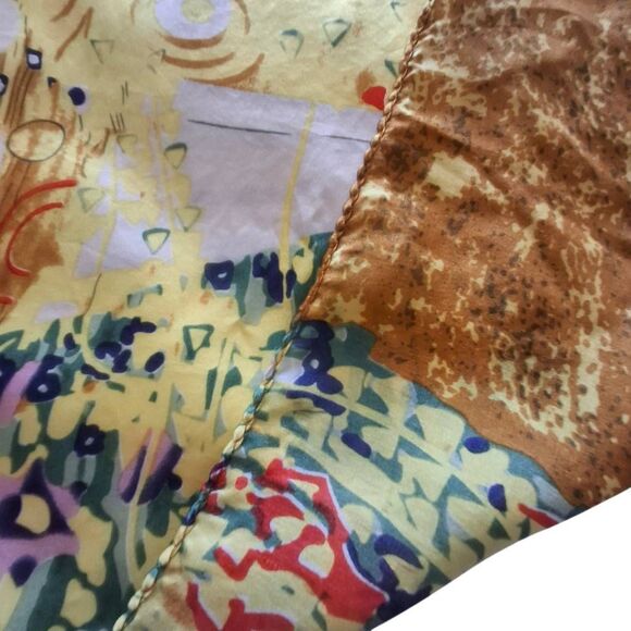 Vintage Abstract Silk Scarf – Gustav Klimt “The Kiss” Art Print Square - Picture 7 of 9